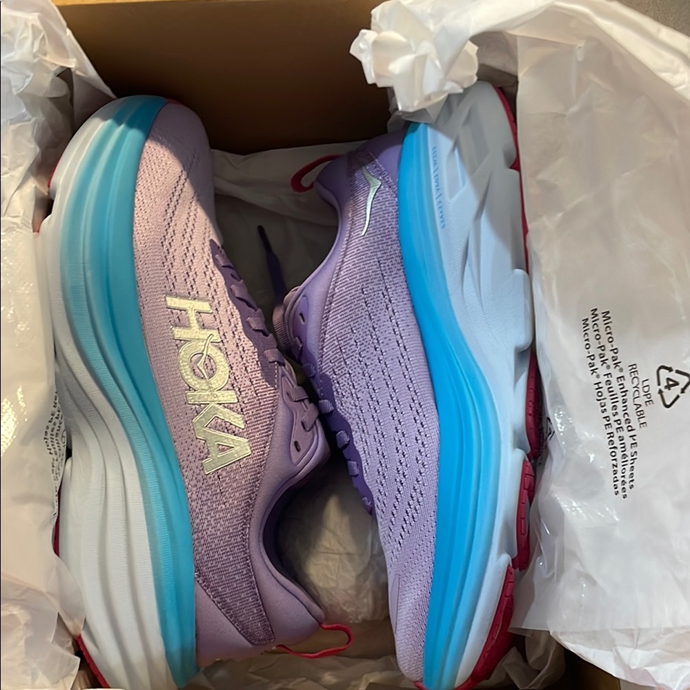 HOKA One One Women's Bondi 8 Running Shoes BRAND NEW in purple and blue